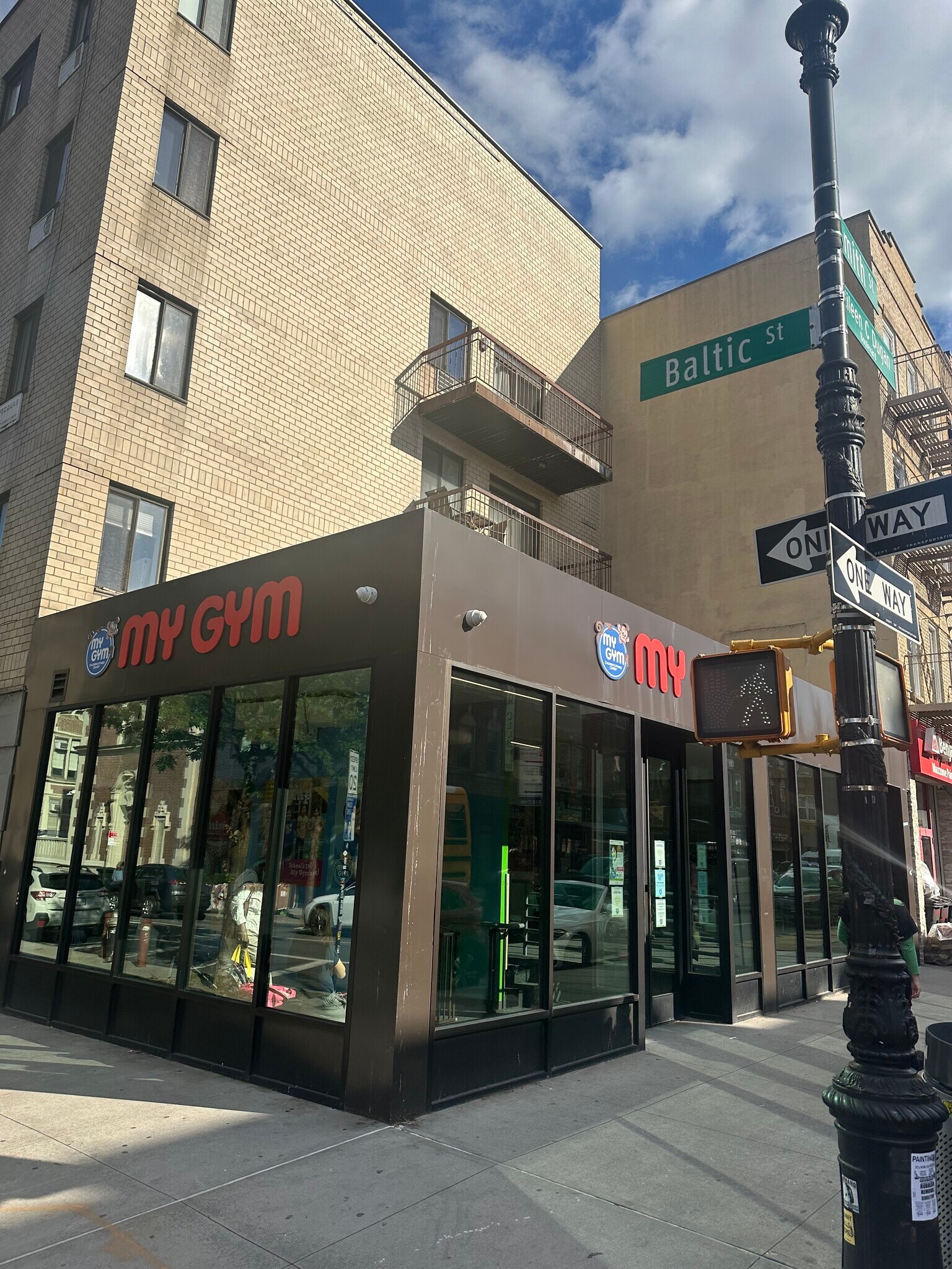 209 Smith St, Brooklyn, NY for Sale