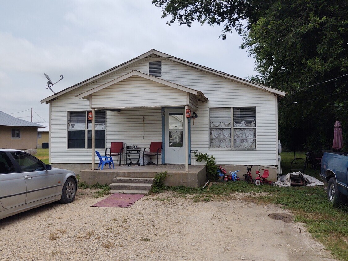 1321 Harris Hill Rd, San Marcos, TX for Sale
