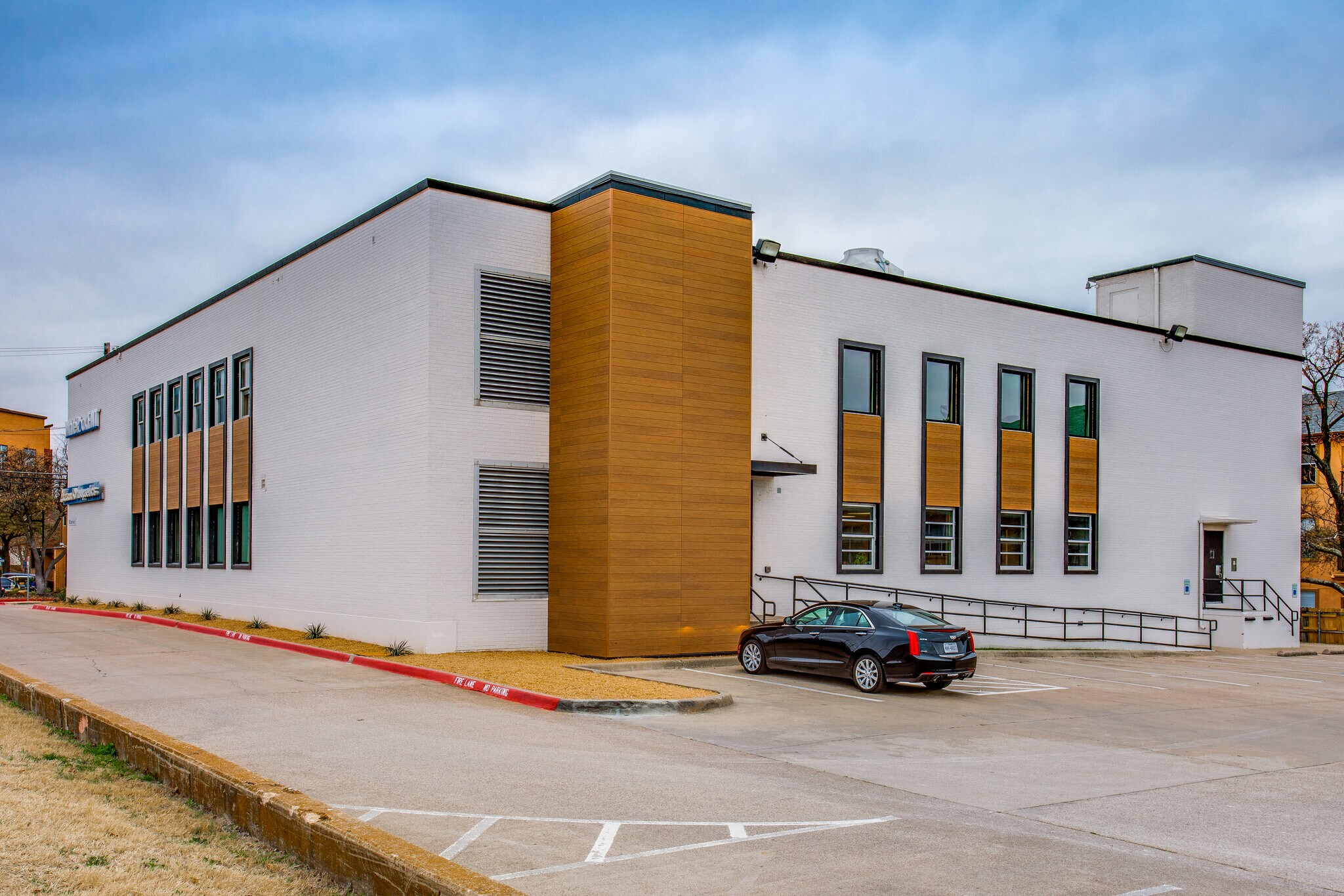 1130 Beachview St, Dallas, TX for Rent