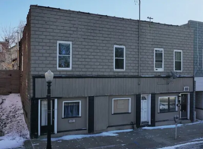 219 5th St, Ellwood City, PA for Sale