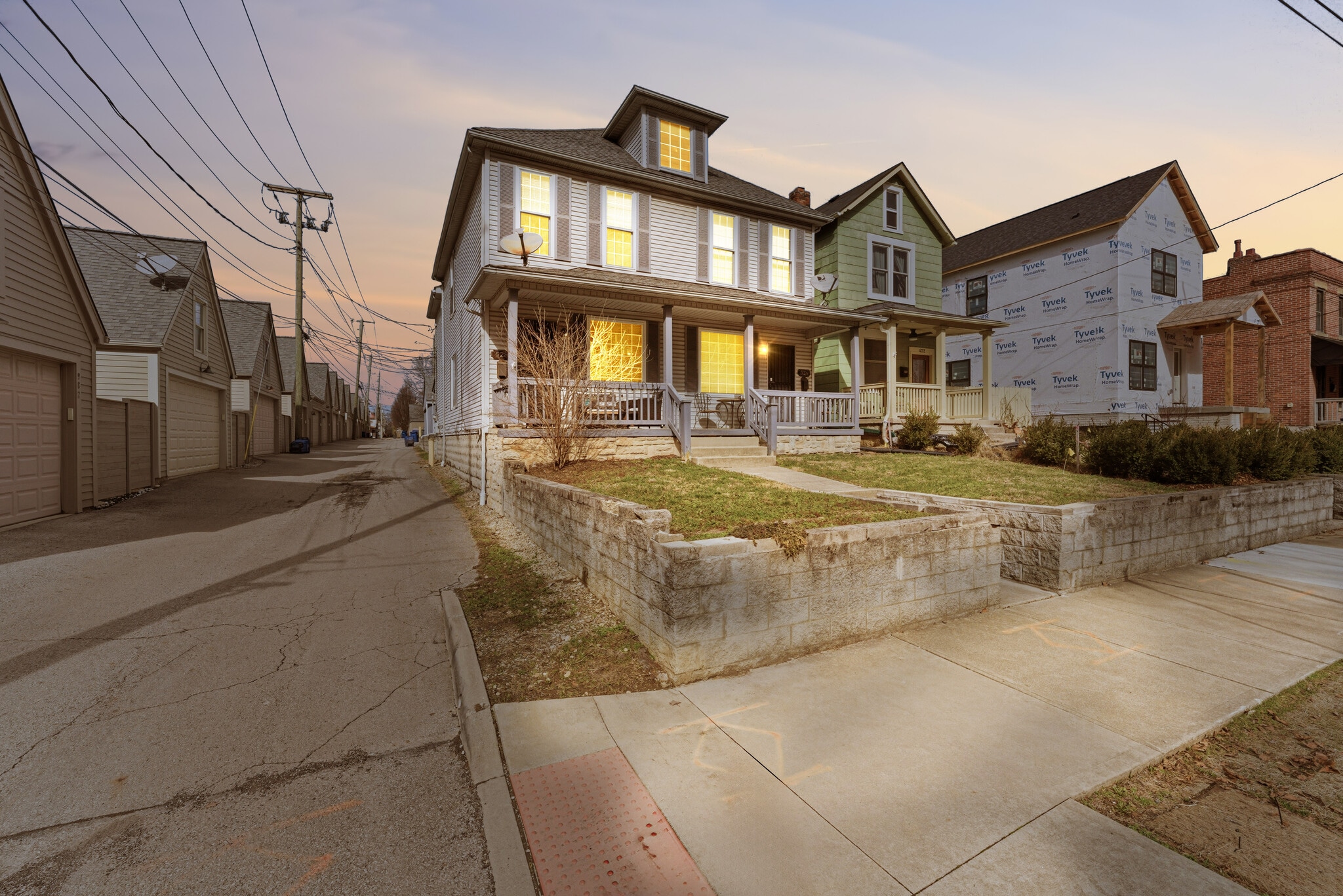 526 W 1st Ave, Columbus, OH for Sale