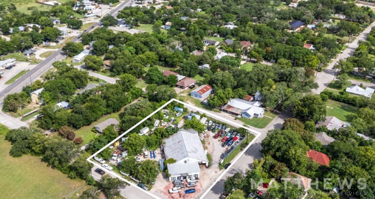 1124 Blanco St, Lockhart, TX for Sale