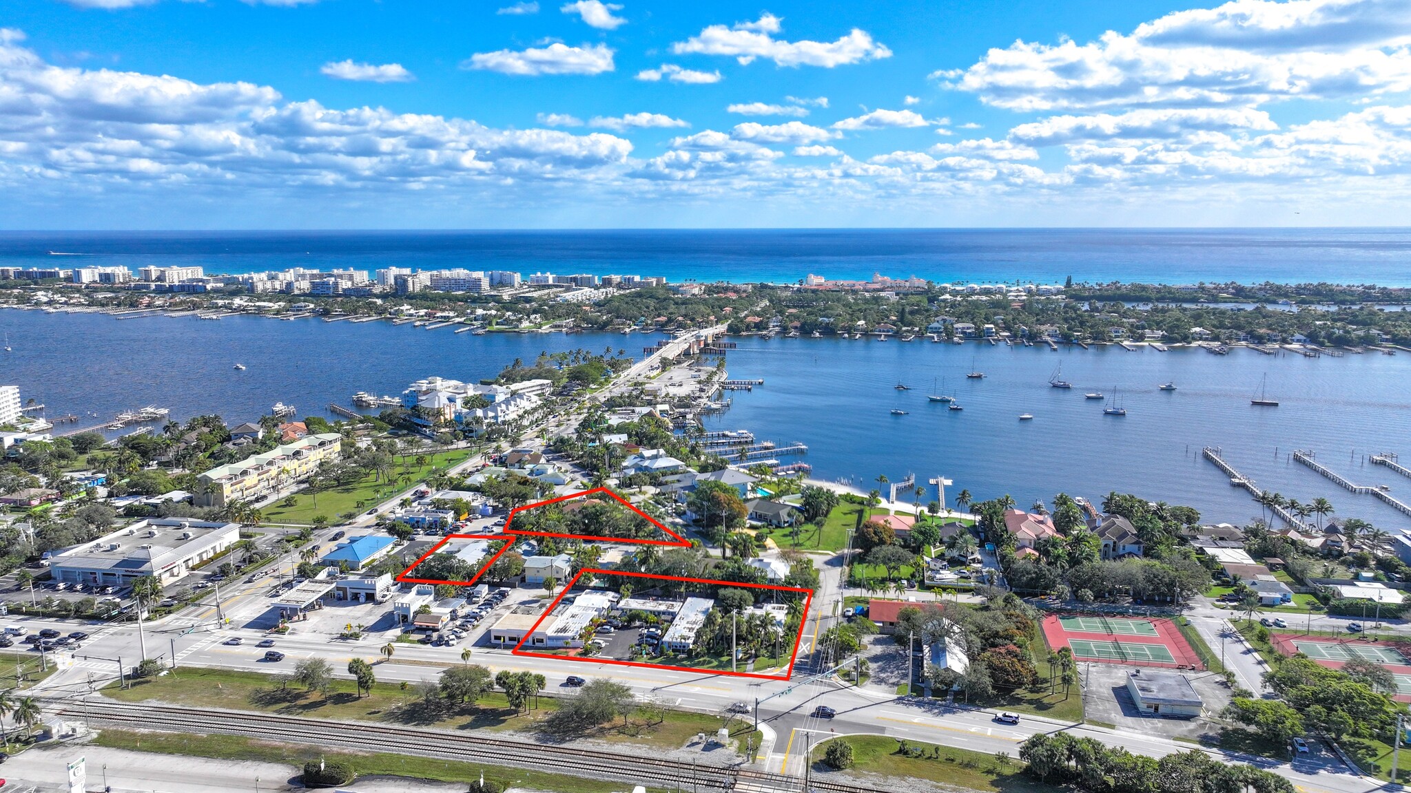 115 S Oak St, Lantana, FL for Sale