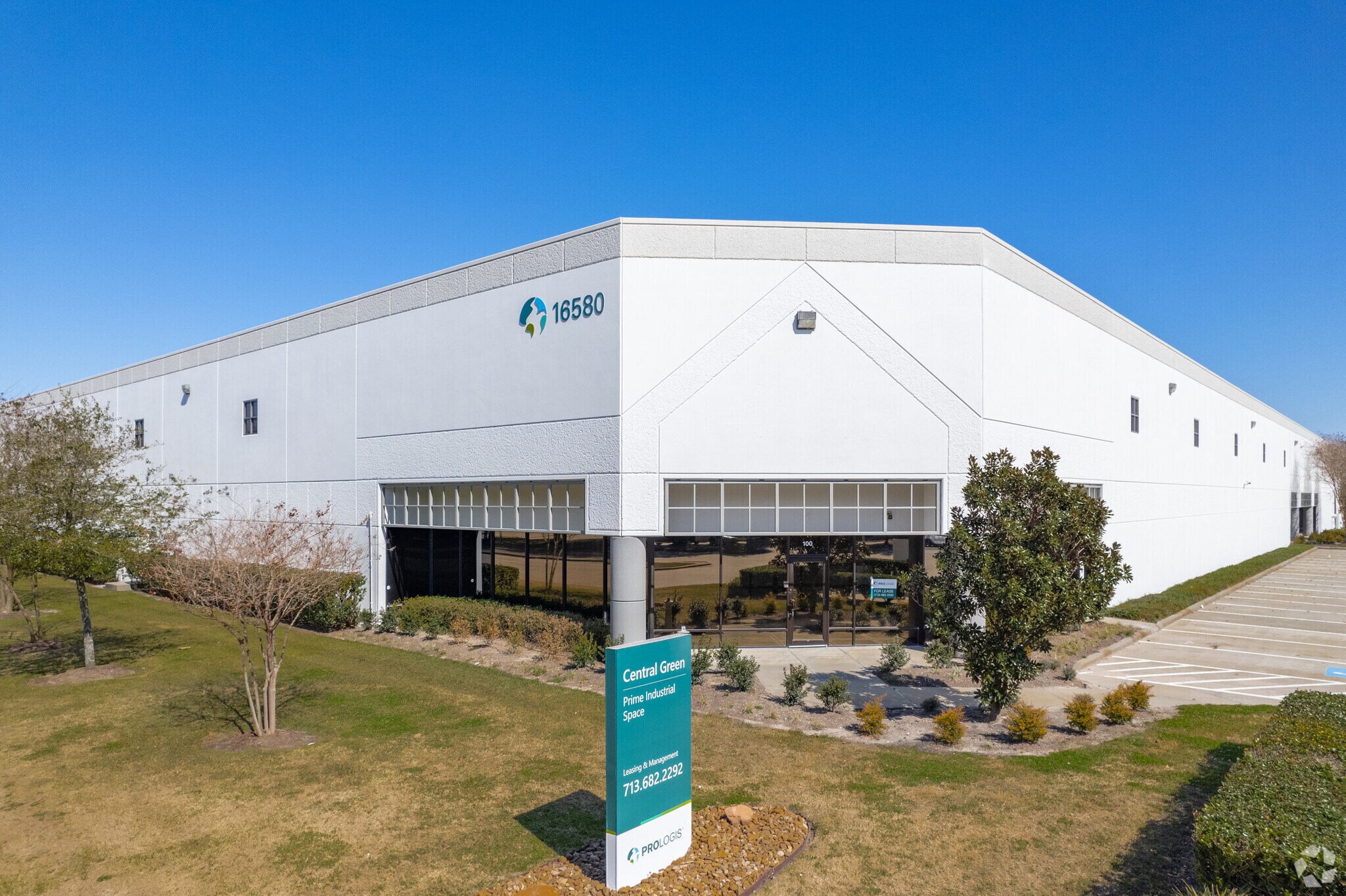 16580 Air Center Blvd, Houston, TX for Rent