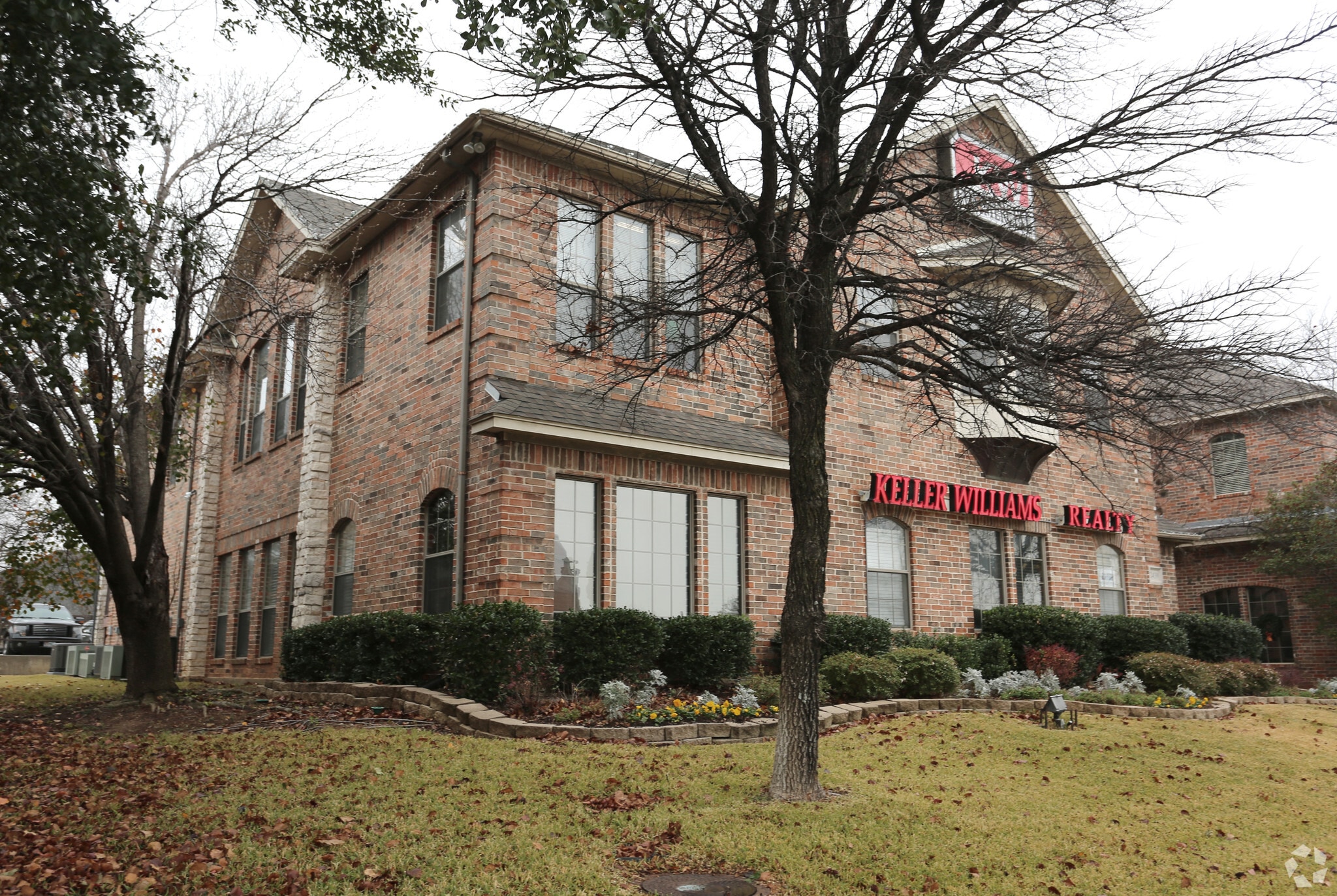2438 Lillian Miller Pky, Denton, TX for Sale