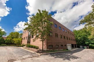 127 E Lk ST  