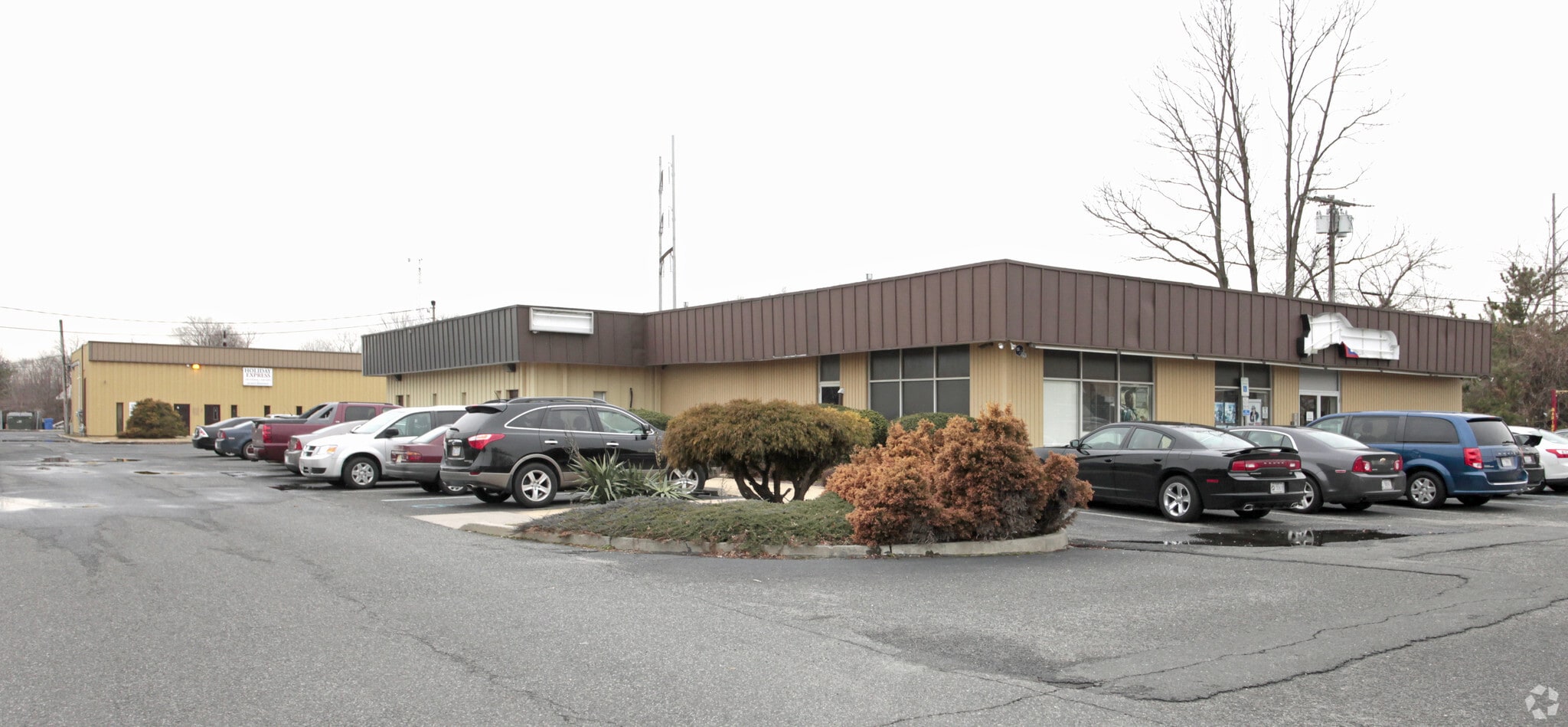968 Shrewsbury Ave, Tinton Falls, NJ for Rent