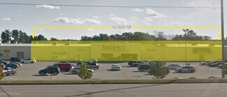 Waupaca, WI Retail - 825 W Fulton St