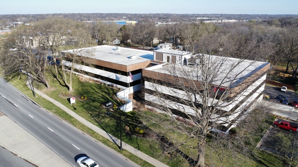 8500 Shawnee Mission Pky, Merriam, KS for Rent