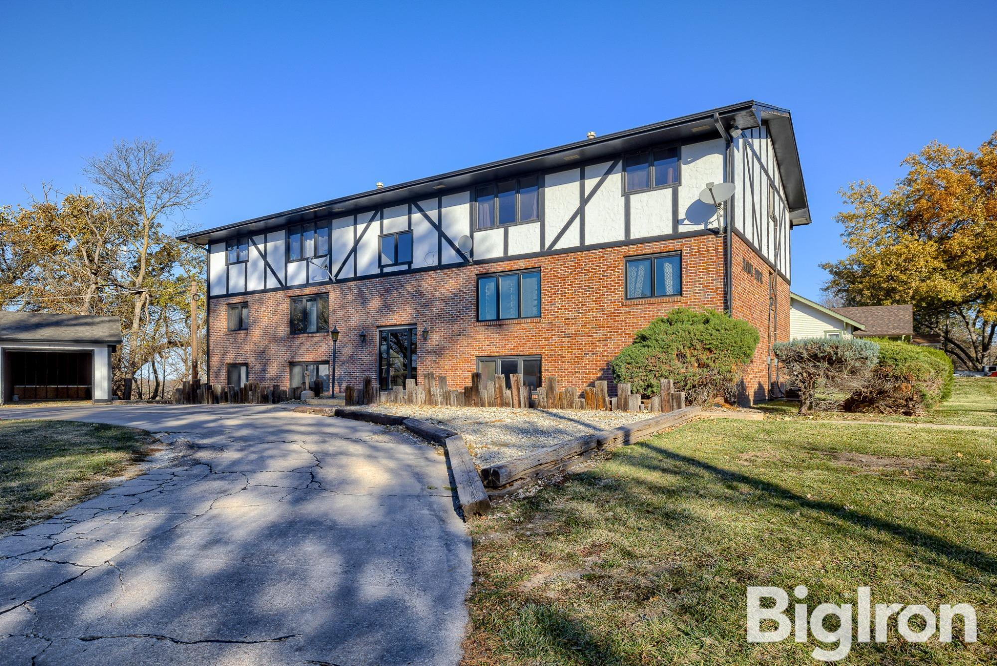 601 N 4th St, Beatrice, NE for Sale