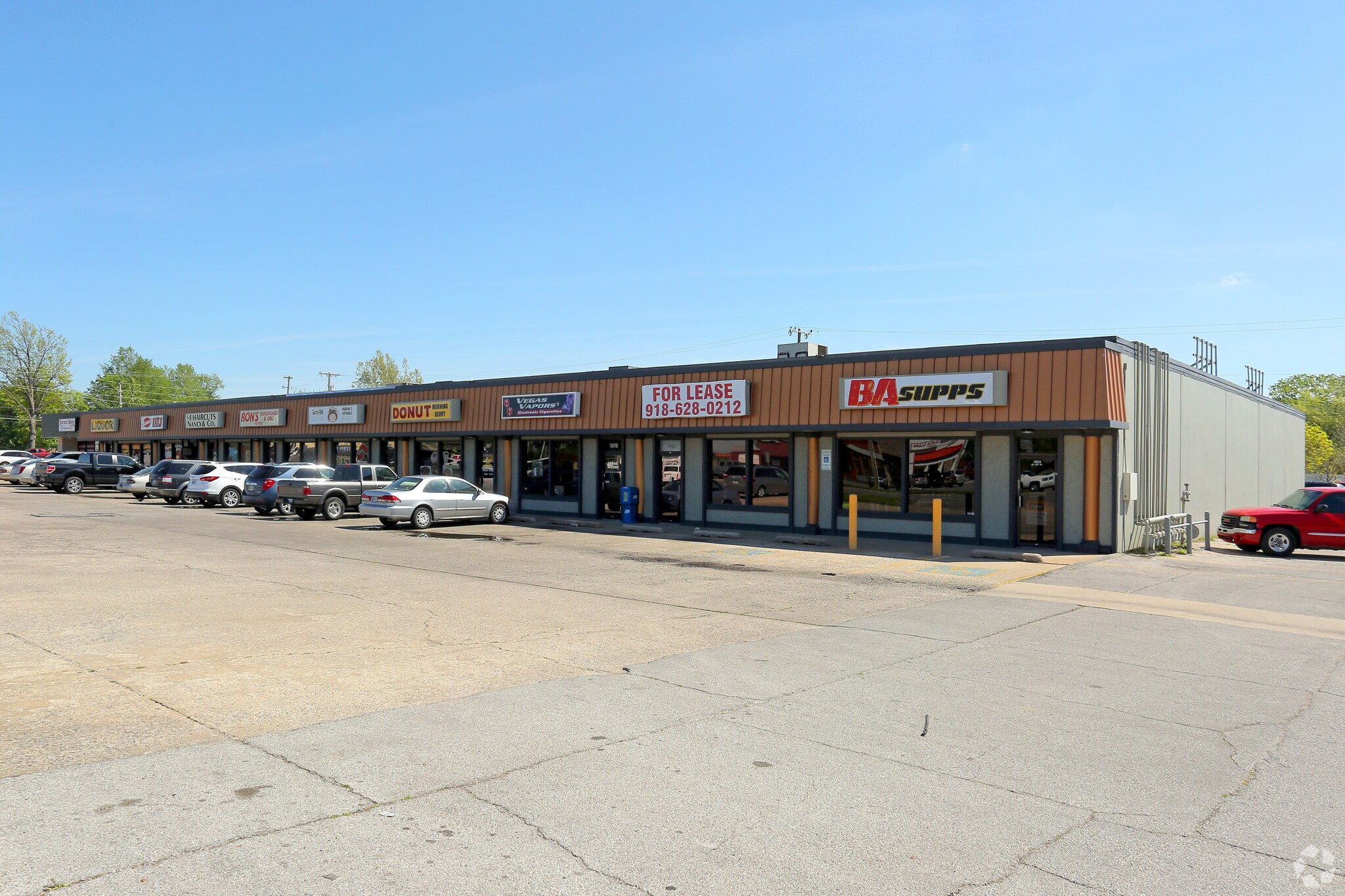 1907-1923 S Elm Pl, Broken Arrow, OK for Rent