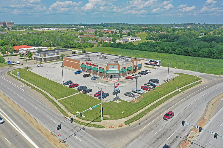 6005 N 72nd St, Omaha, NE for Sale