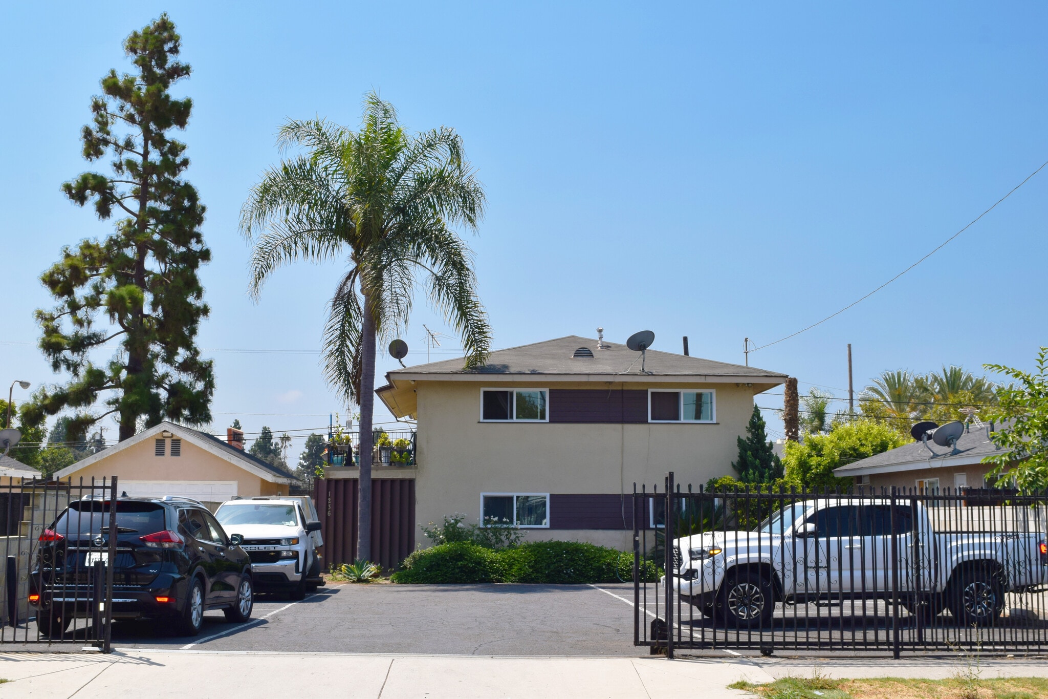 1236 W 2nd St, Santa Ana, CA for Sale