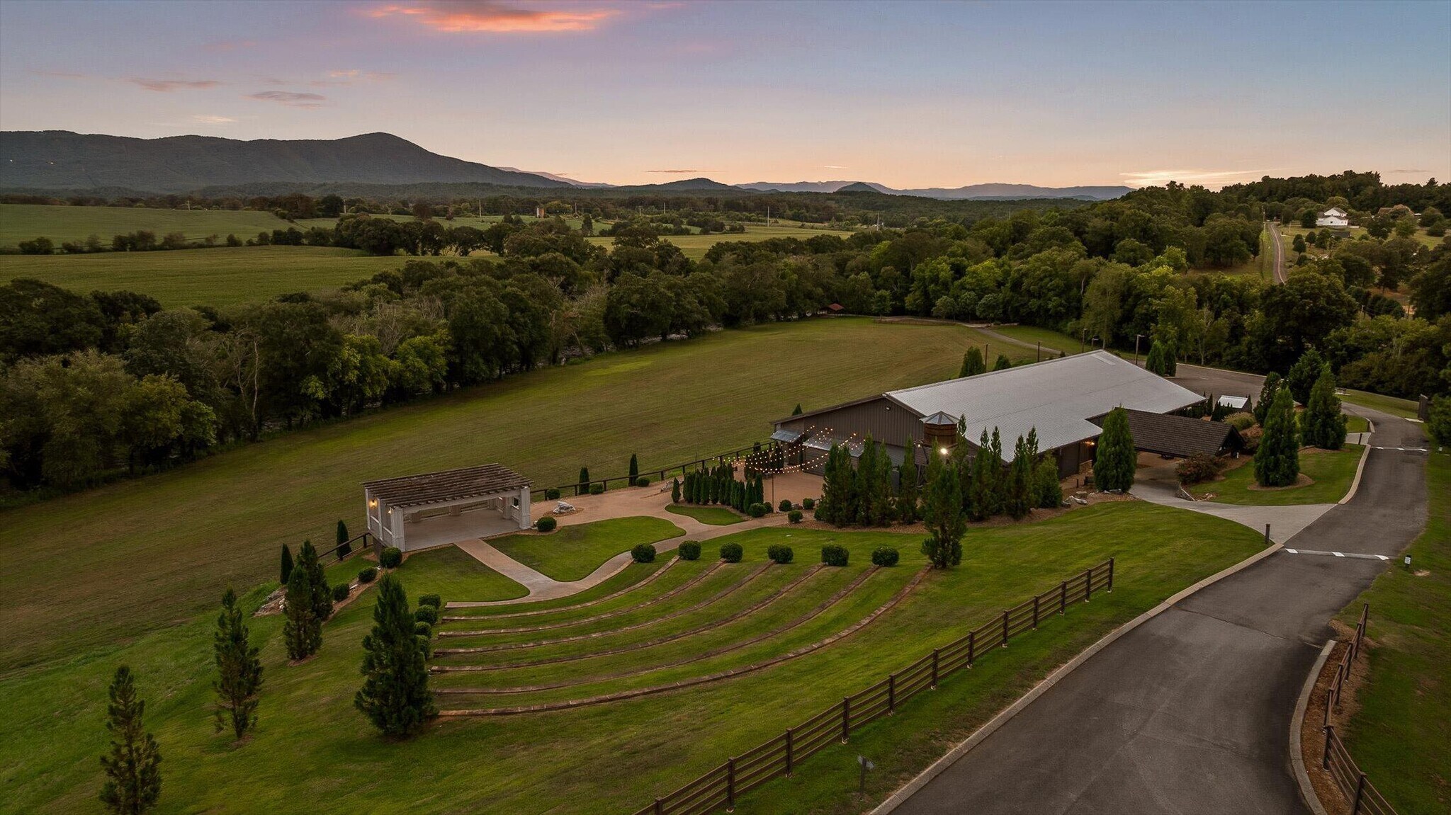 1020 Thomas Rd, Benton, TN for Sale
