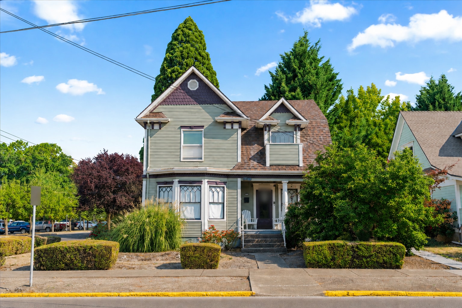 707 NE 5th St, McMinnville, OR for Sale
