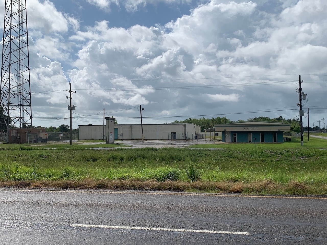 12841 Highway 90, Beaumont, TX for Rent
