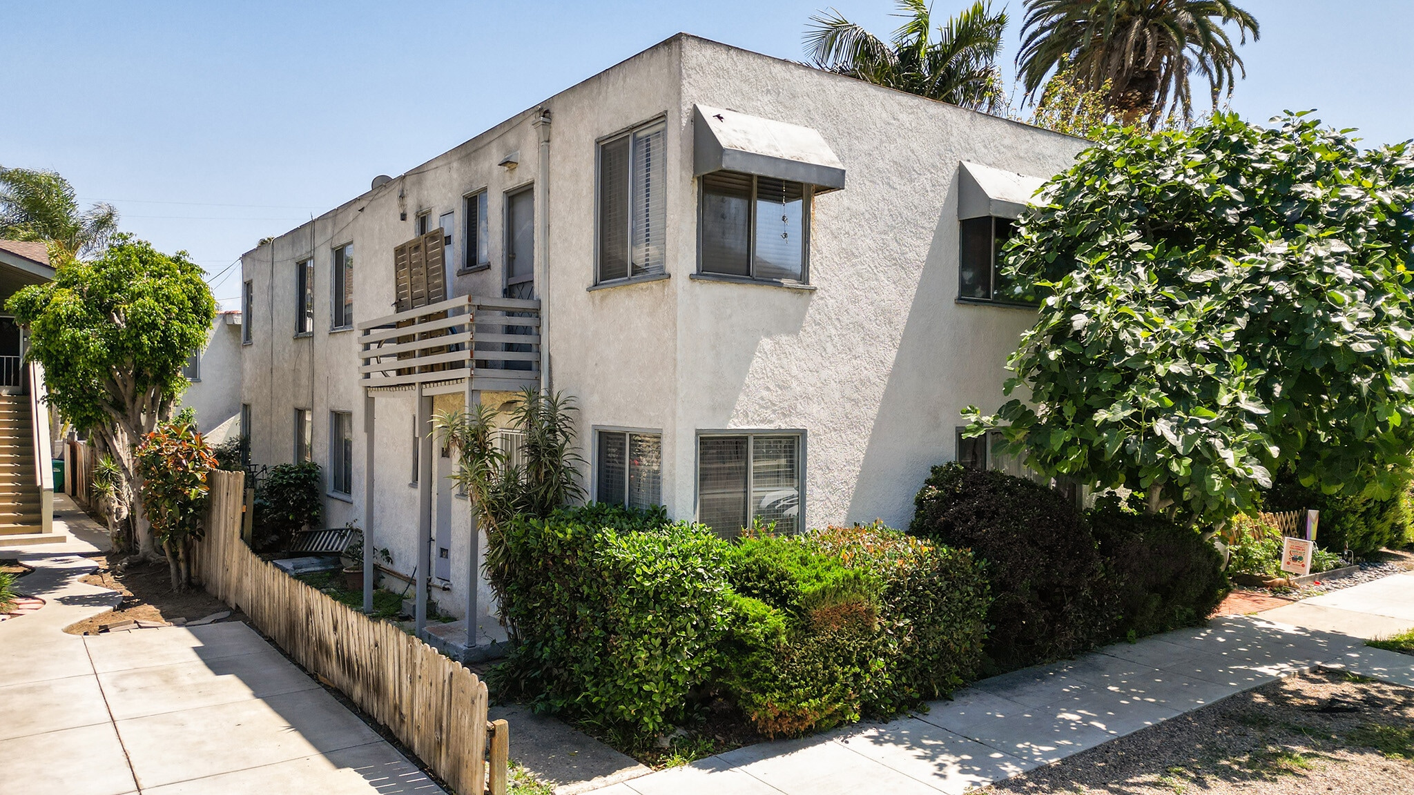 810 Belmont Ave, Long Beach, CA for Sale