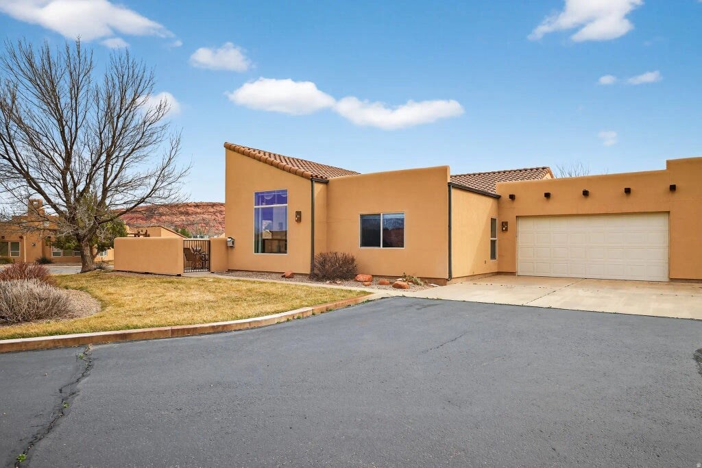 3686 Spanish Valley Dr, Moab, UT for Sale