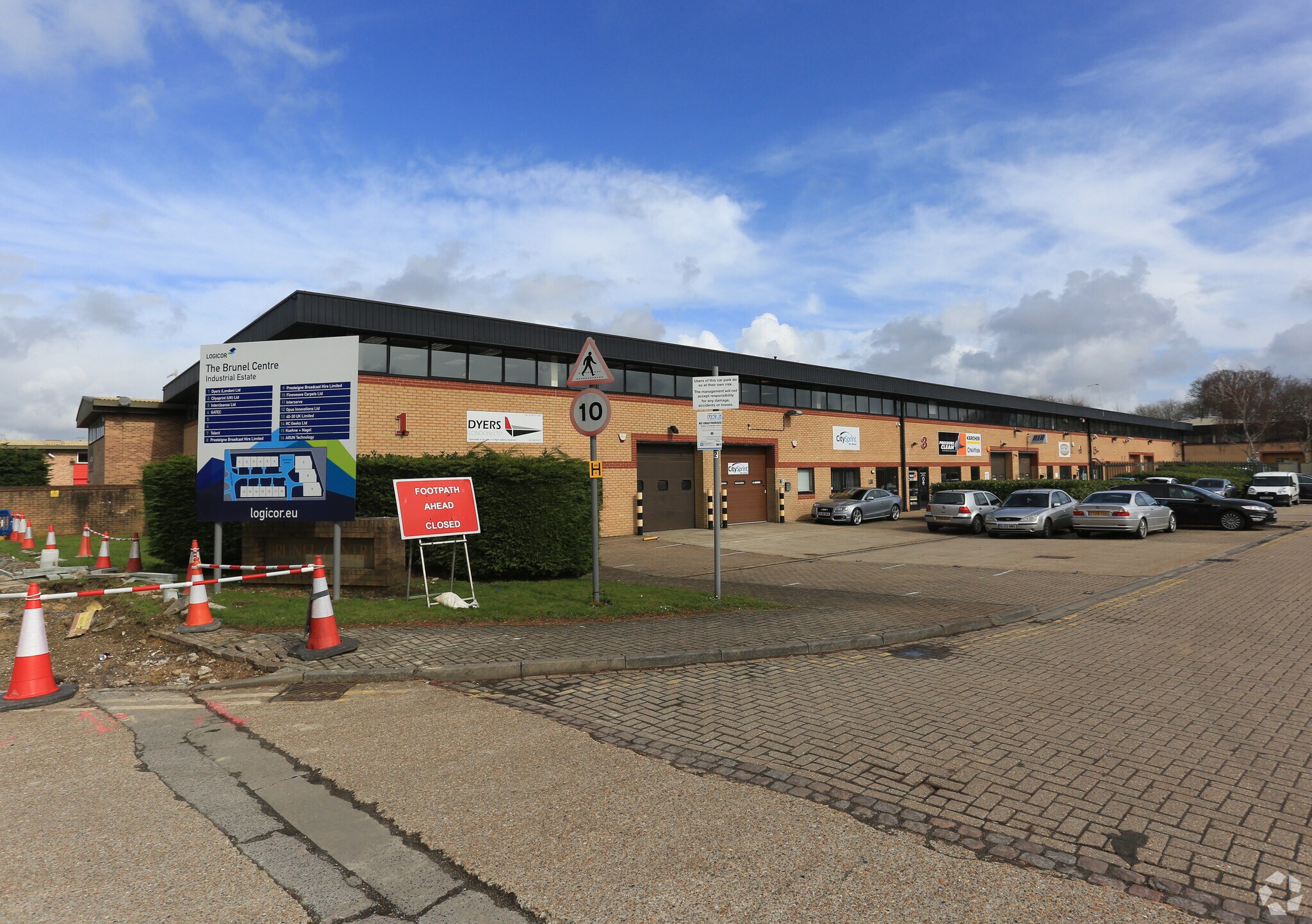 Newton Rd, Crawley, WSX for Rent