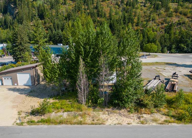 506 Thomsen Pl, Sicamous, BC for Sale