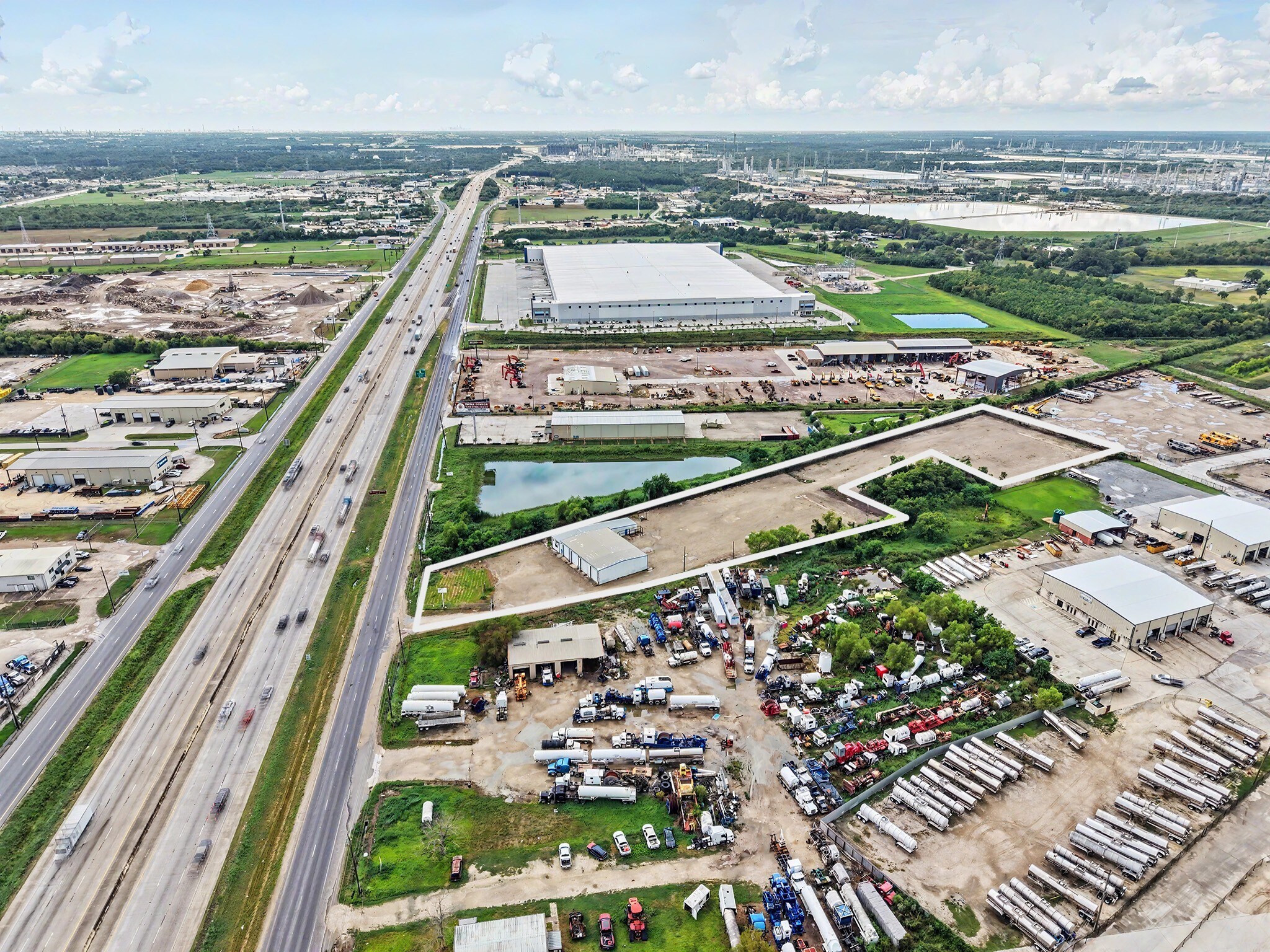 11421 Interstate 10 E, Baytown, TX for Rent