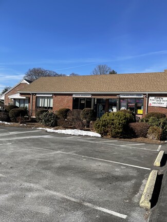 Newton, MA Storefront Retail/Office - 655 Saw Mill Brook Pky