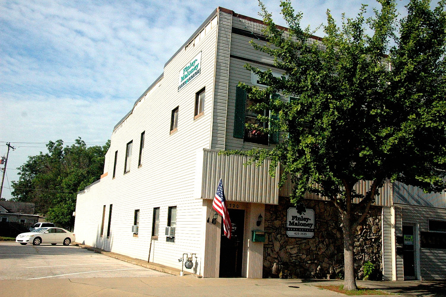 1720 Broadway Ave, Parsons, KS for Sale