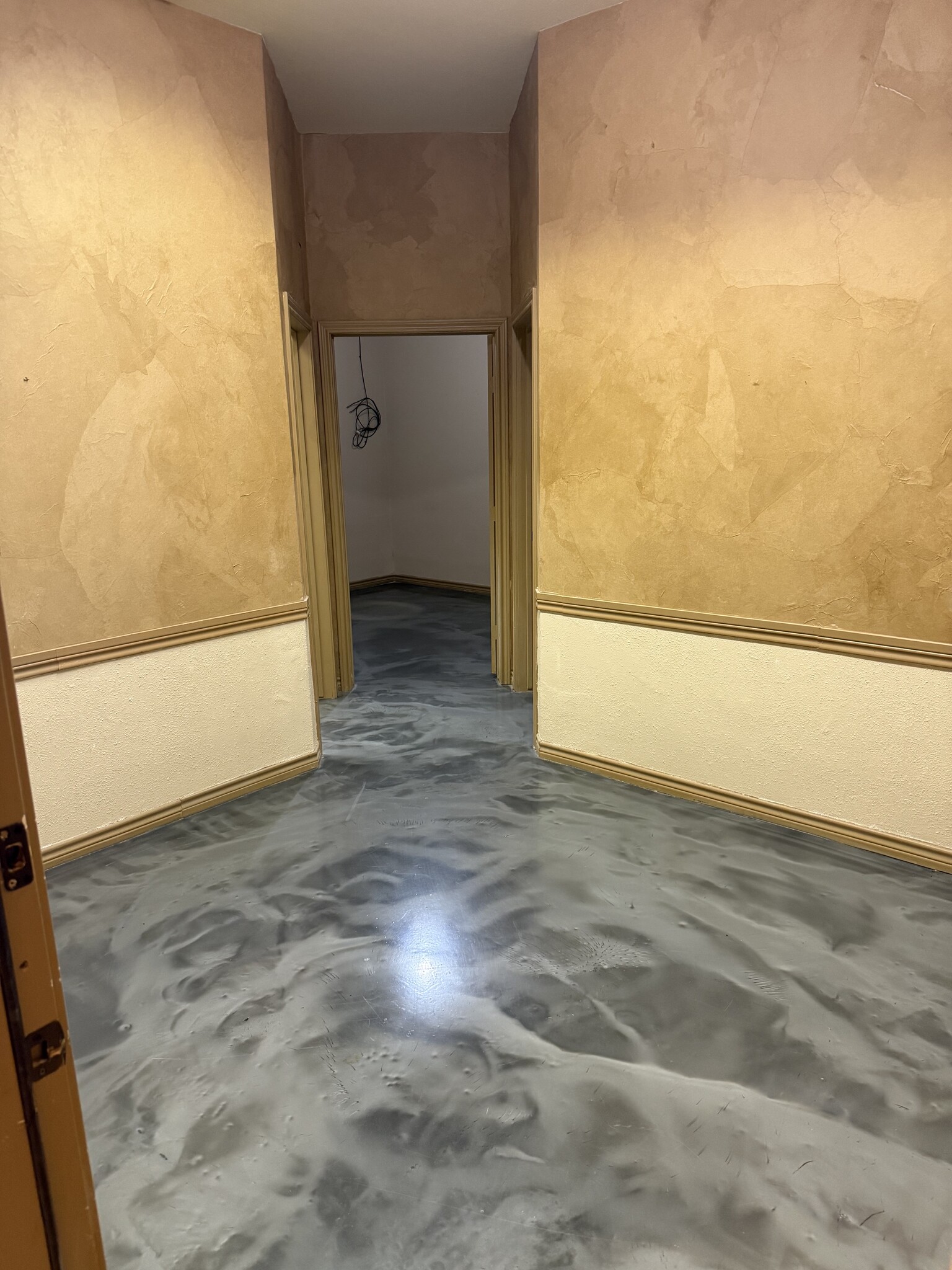 1650 W Chapman Dr, Sanger, TX for Rent
