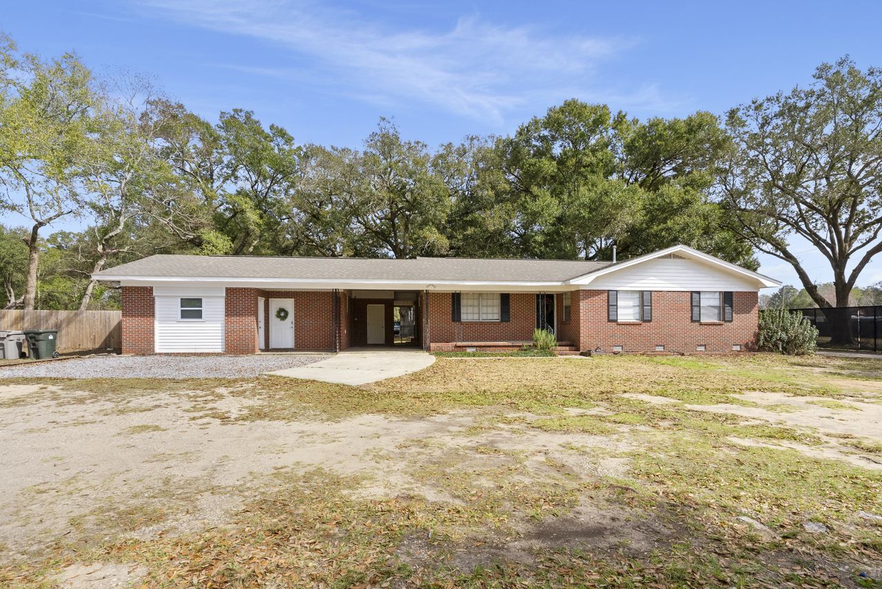 9250 Untreiner Ave, Pensacola, FL for Sale