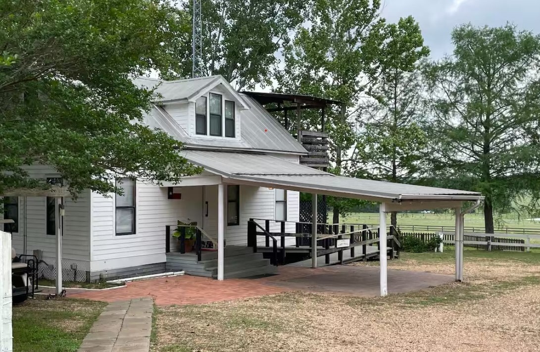 1241 Post Oak Point Rd, New Ulm, TX for Sale