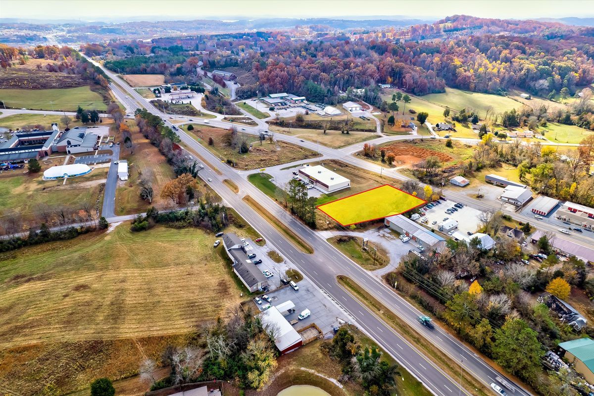 000 Hwy 321 W, Lenoir City, TN for Sale