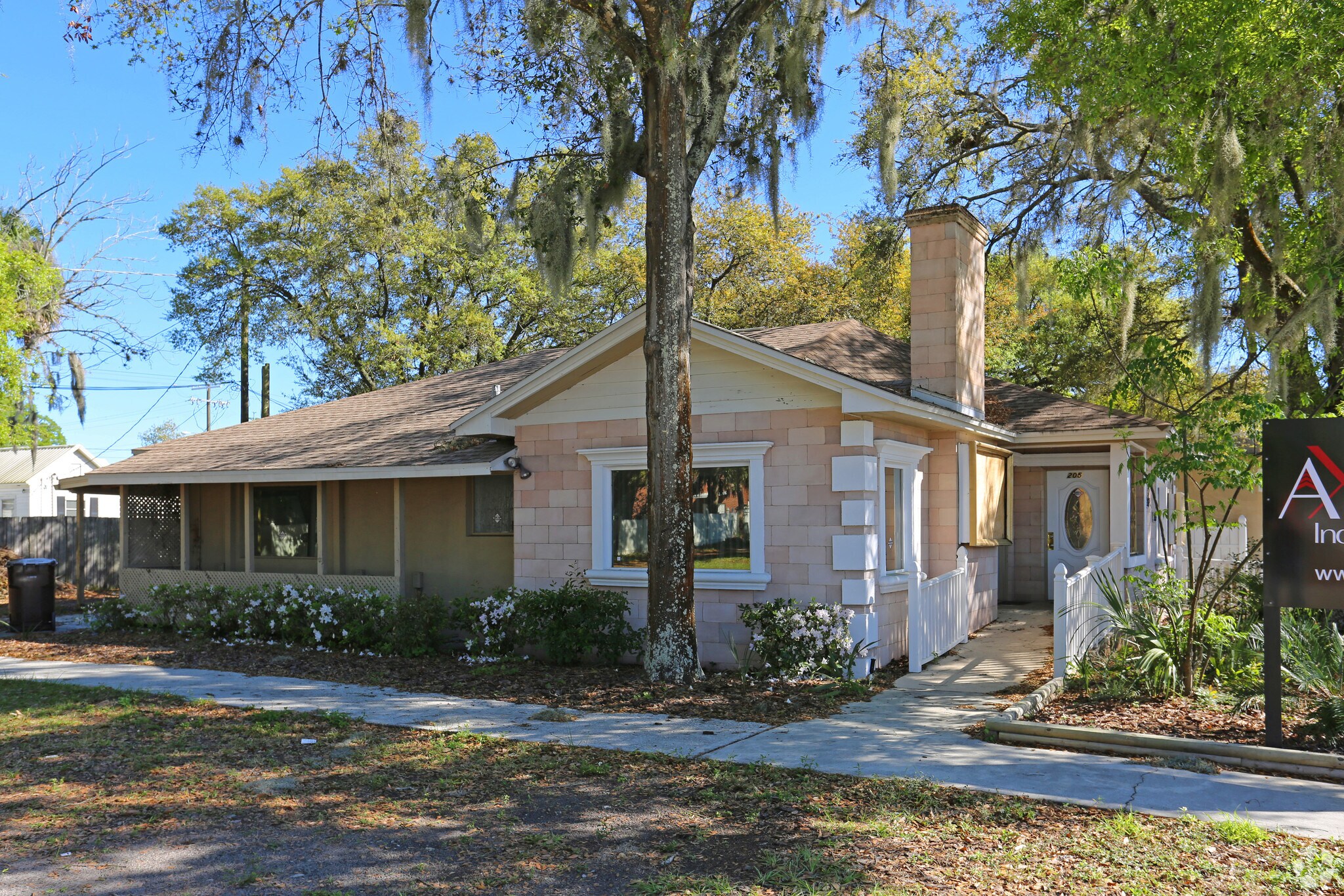 205-207 N Church Ave, Mulberry, FL for Rent