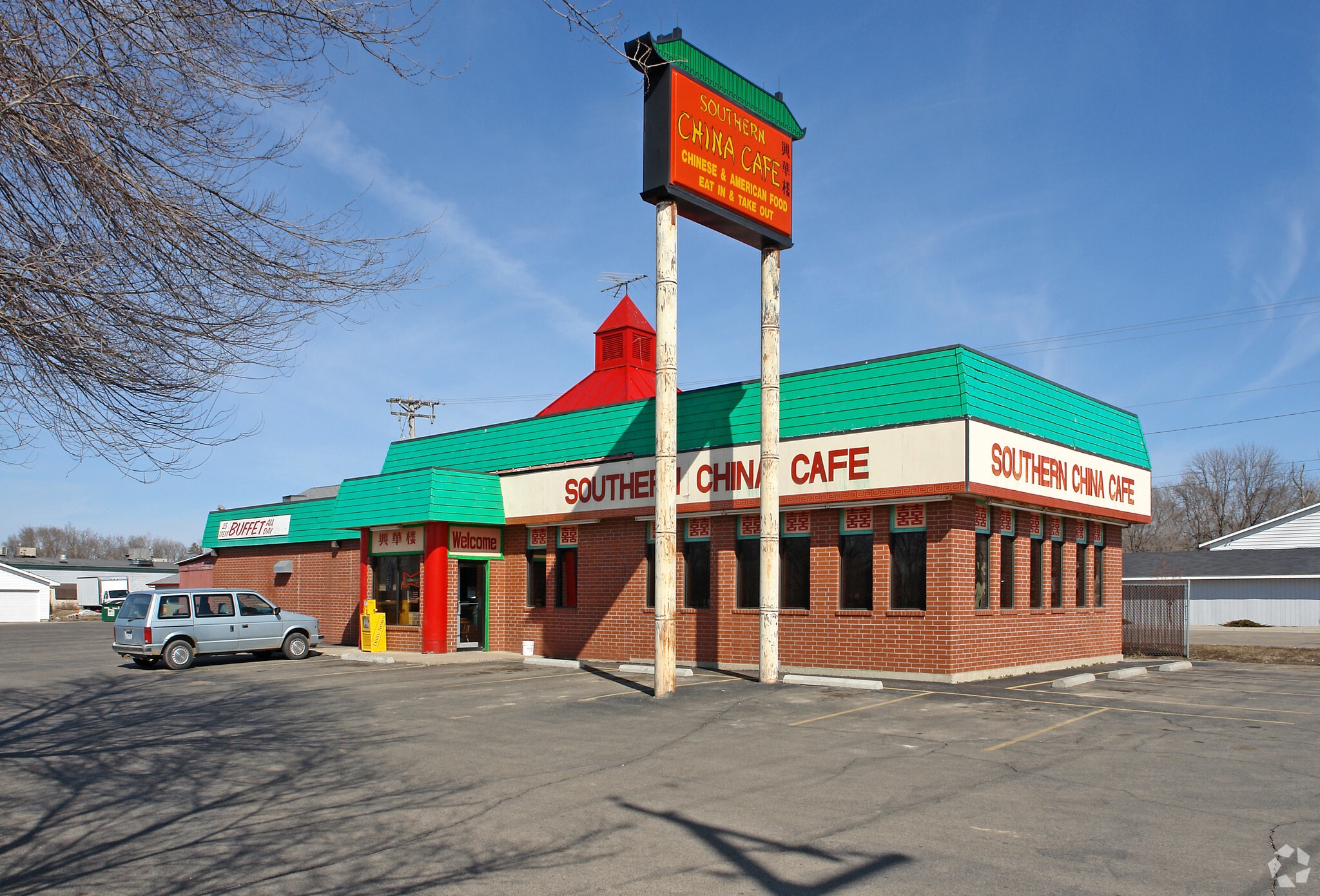 1416 Division St W, Faribault, MN for Sale