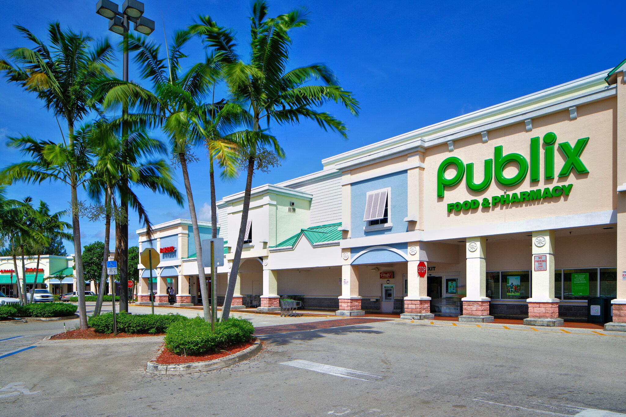 5821-5893 W Oakland Park Blvd, Lauderhill, FL for Rent