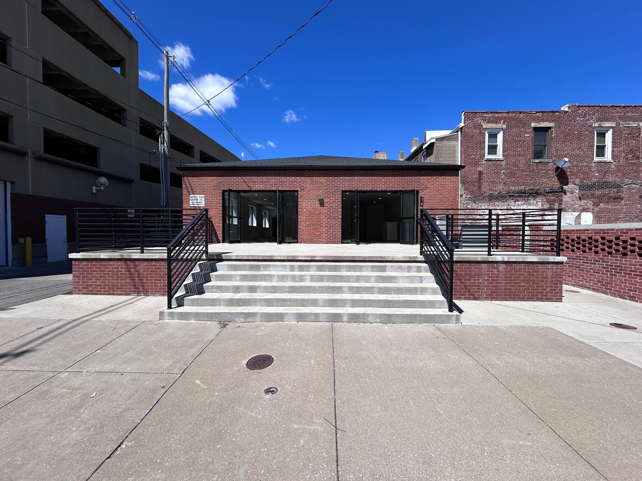 318 E Walnut St, Evansville, IN for Rent