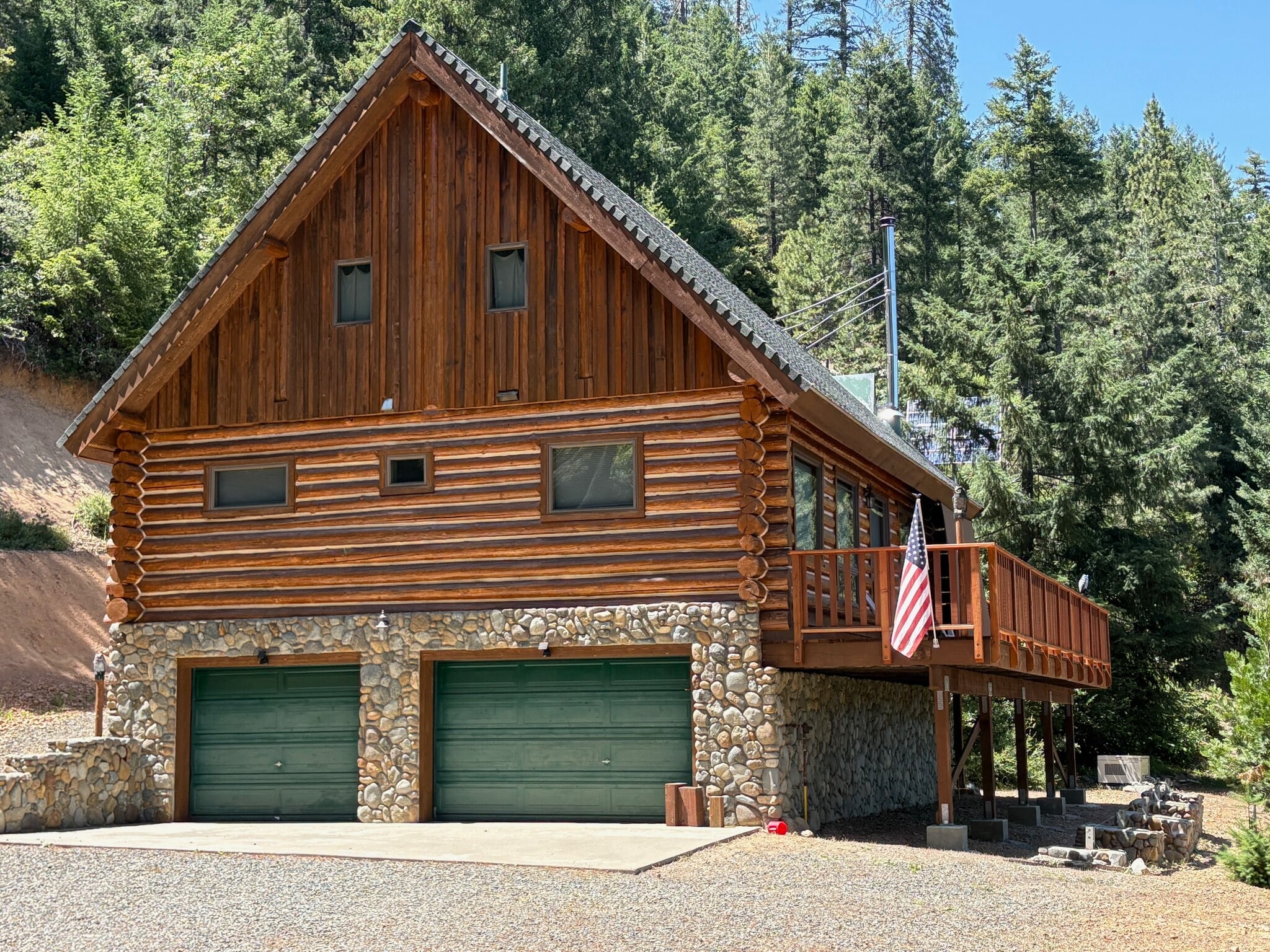 490 Bear Paw Trl, Trinity Center, CA for Sale