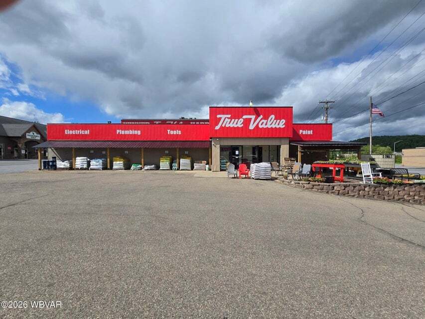 1699 Dewey Ave, Williamsport, PA for Rent