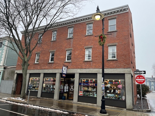 262 Essex St, Salem, MA for Rent