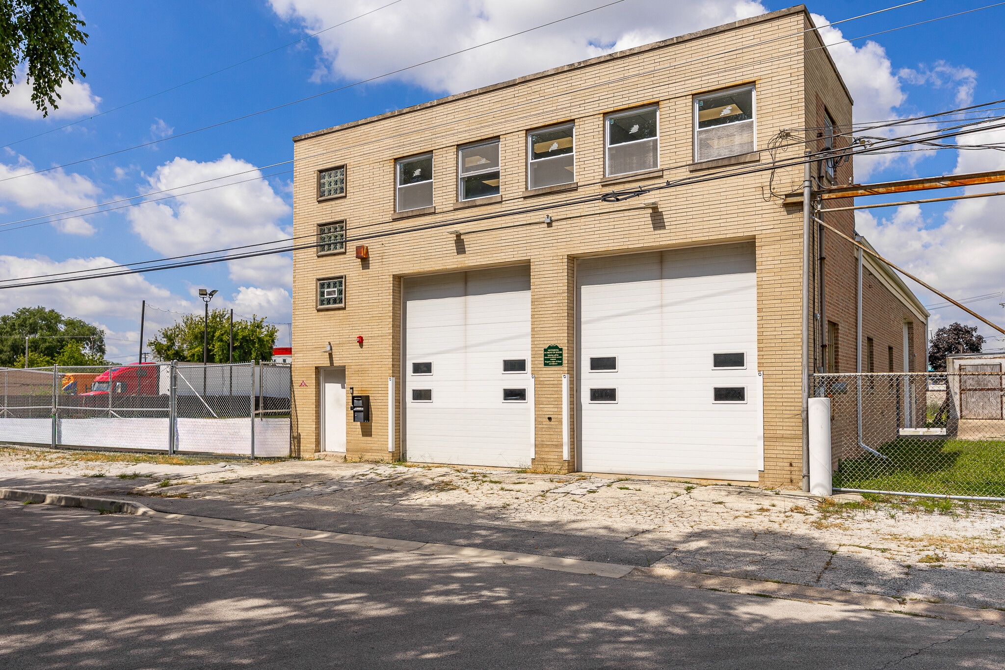 4520 Rumsey Ave, Oak Lawn, IL for Sale