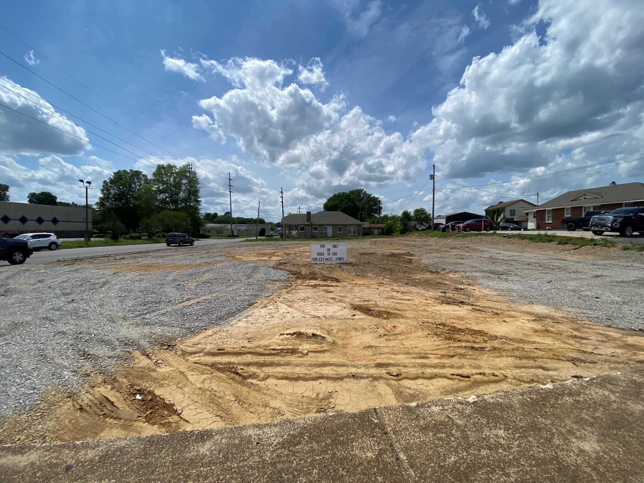 1401 N Wood Ave, Florence, AL for Sale