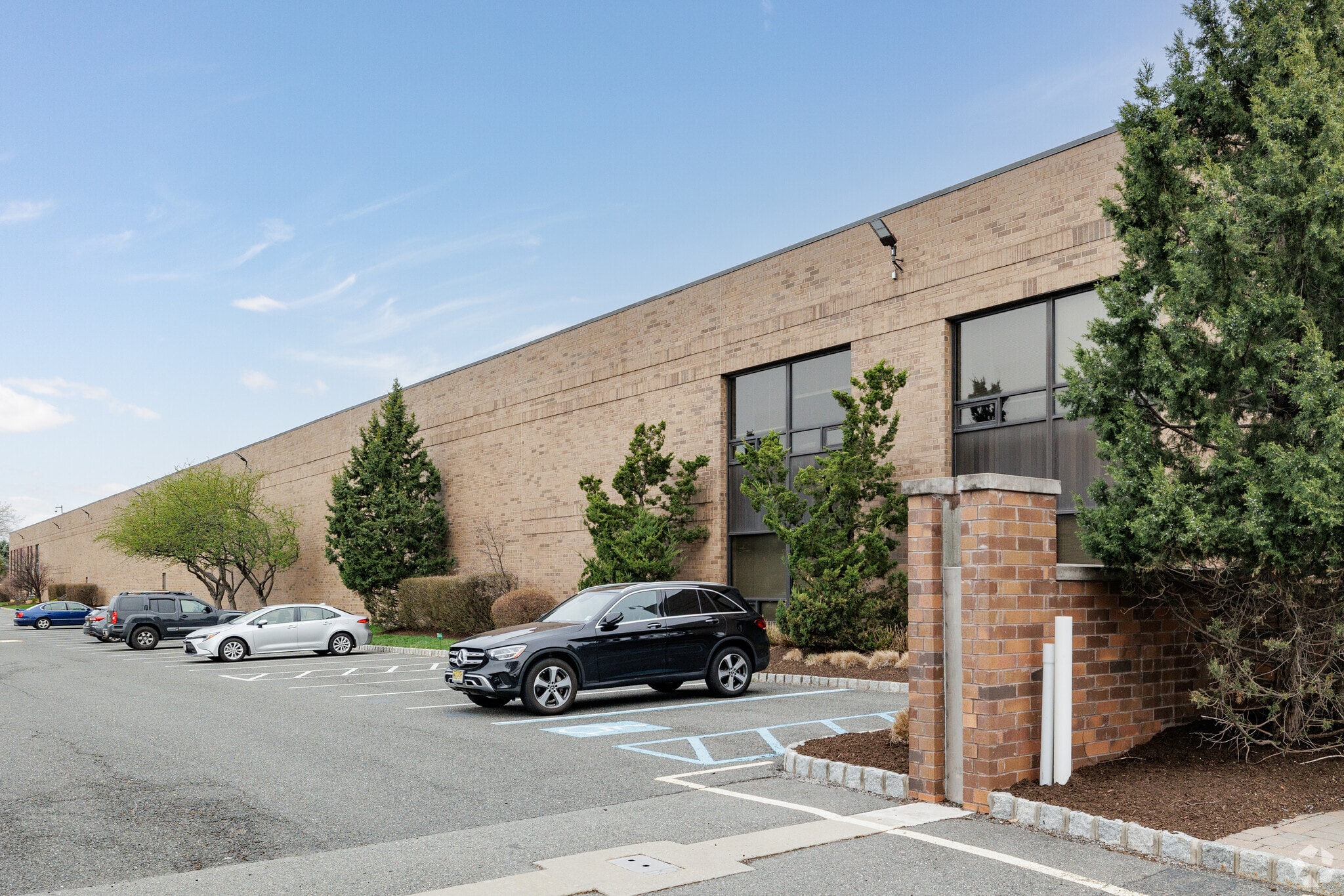 430-450 Commerce Blvd, Carlstadt, NJ for Rent