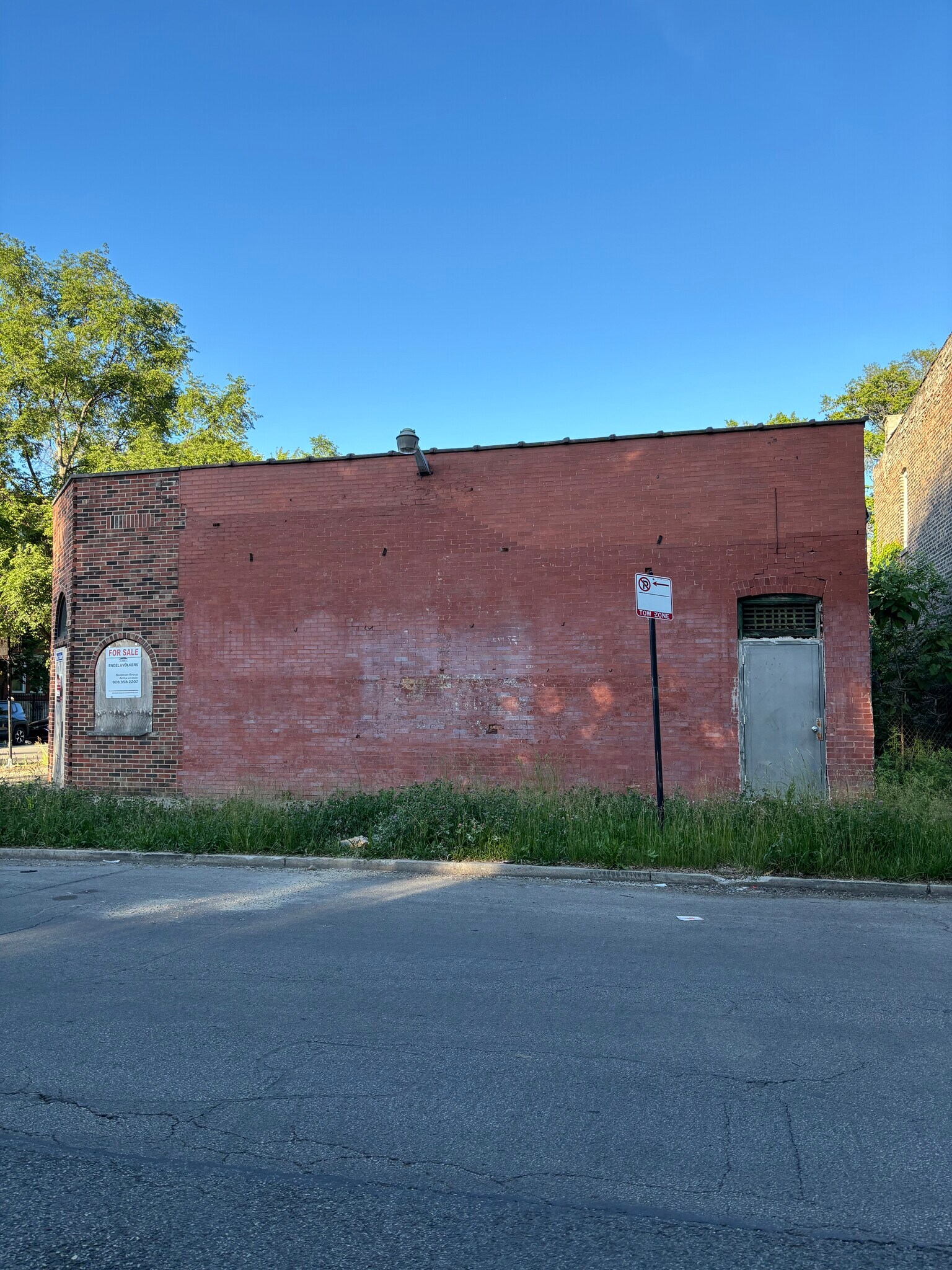 7301 S Dorchester Ave Chicago, IL 60619 Retail Property for Sale on