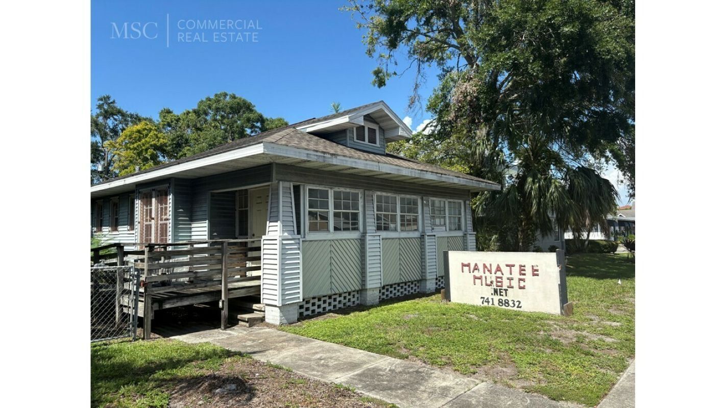 2710 W Manatee Ave, Bradenton, FL for Sale