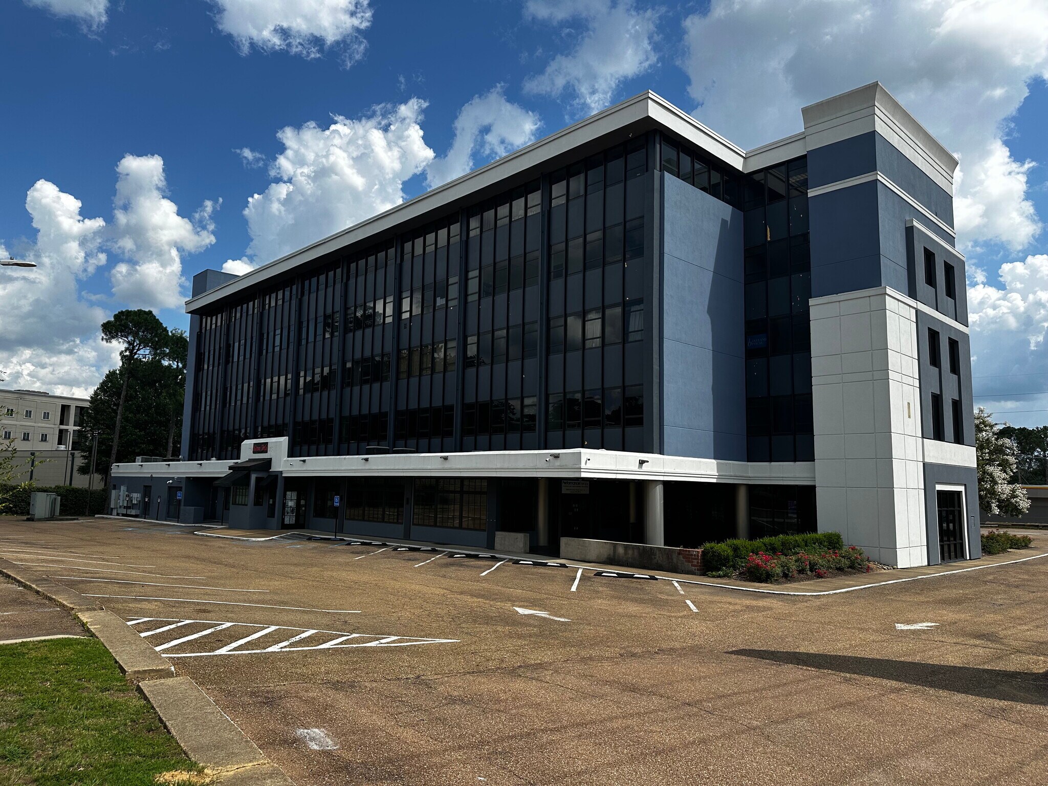 3000 Old Canton Rd, Jackson, MS for Rent