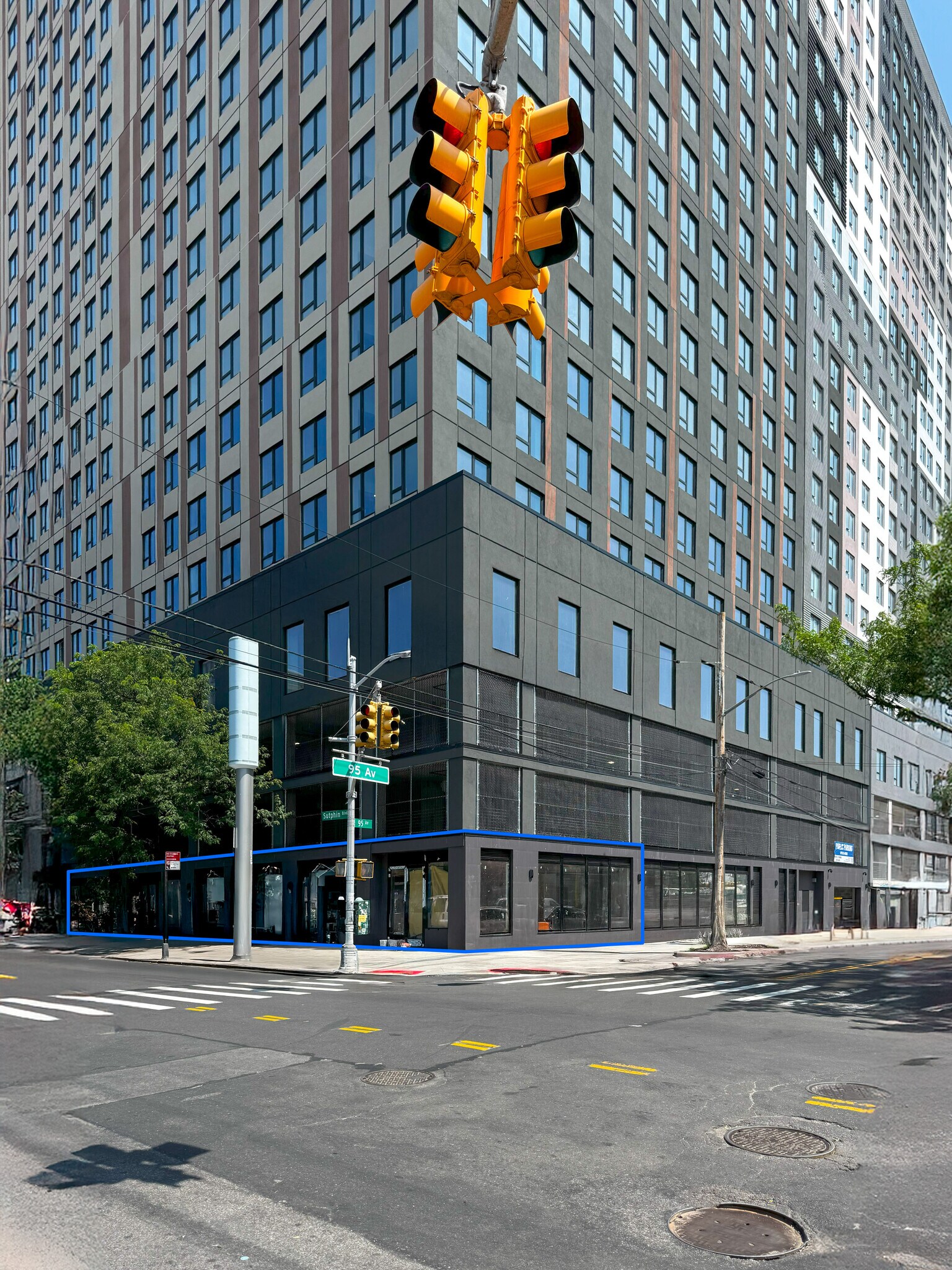 94-15 Sutphin Blvd, Jamaica, NY for Rent