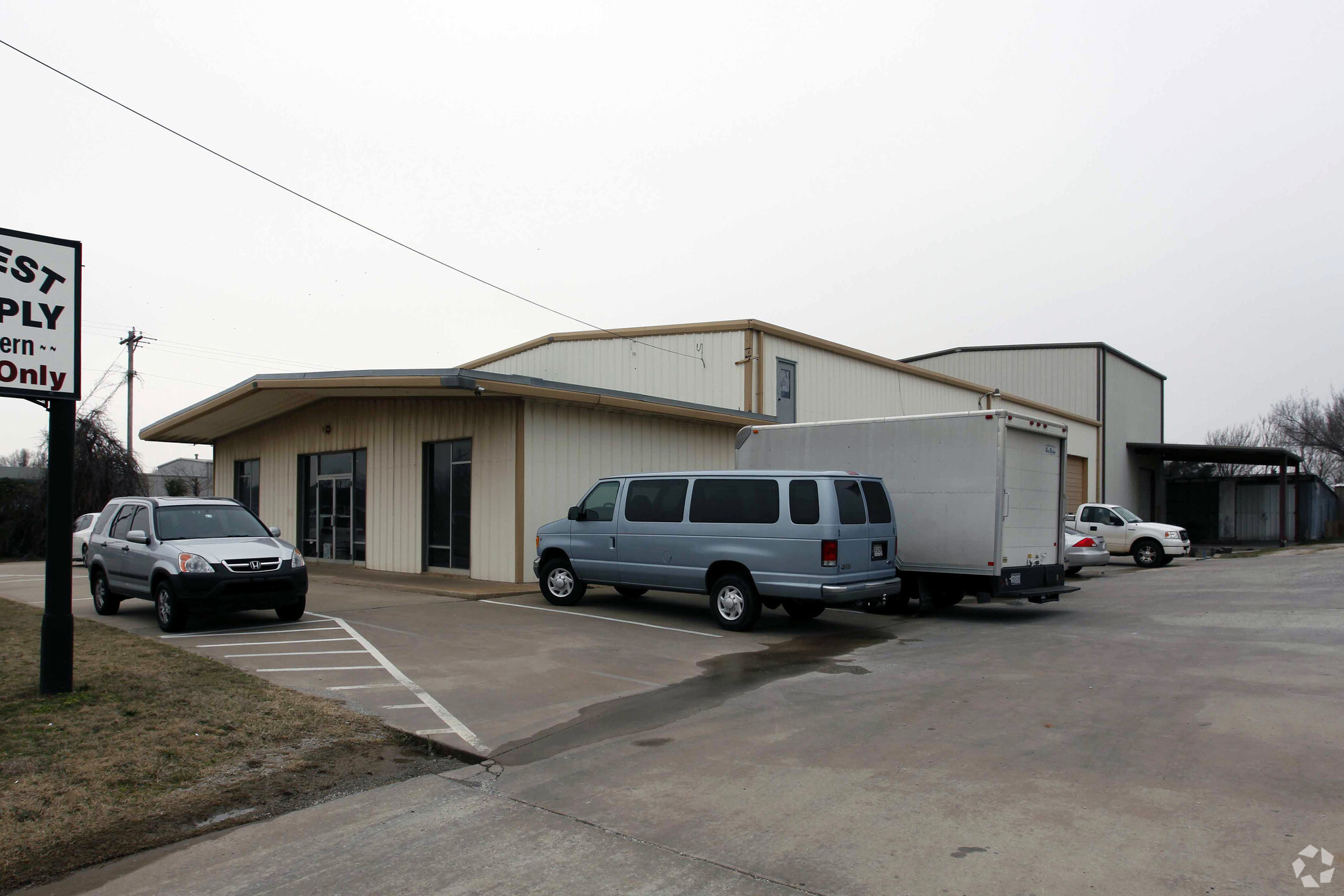6845 S Western Ave, Oklahoma City, OK for Rent