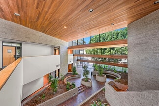 Vista, CA Office/Medical - 2095 W Vista Way