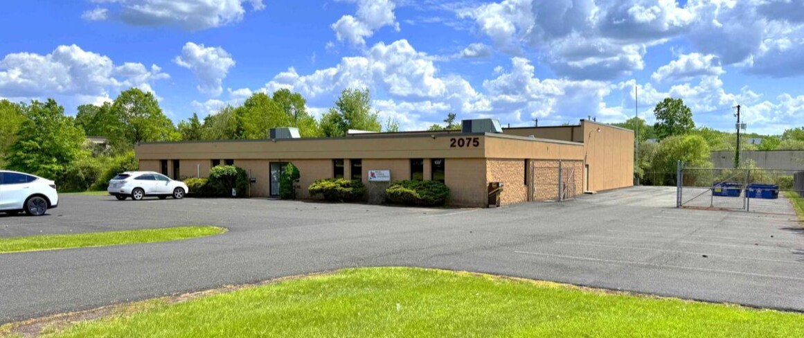 2075 Quaker Pointe Dr, Quakertown, PA for Rent