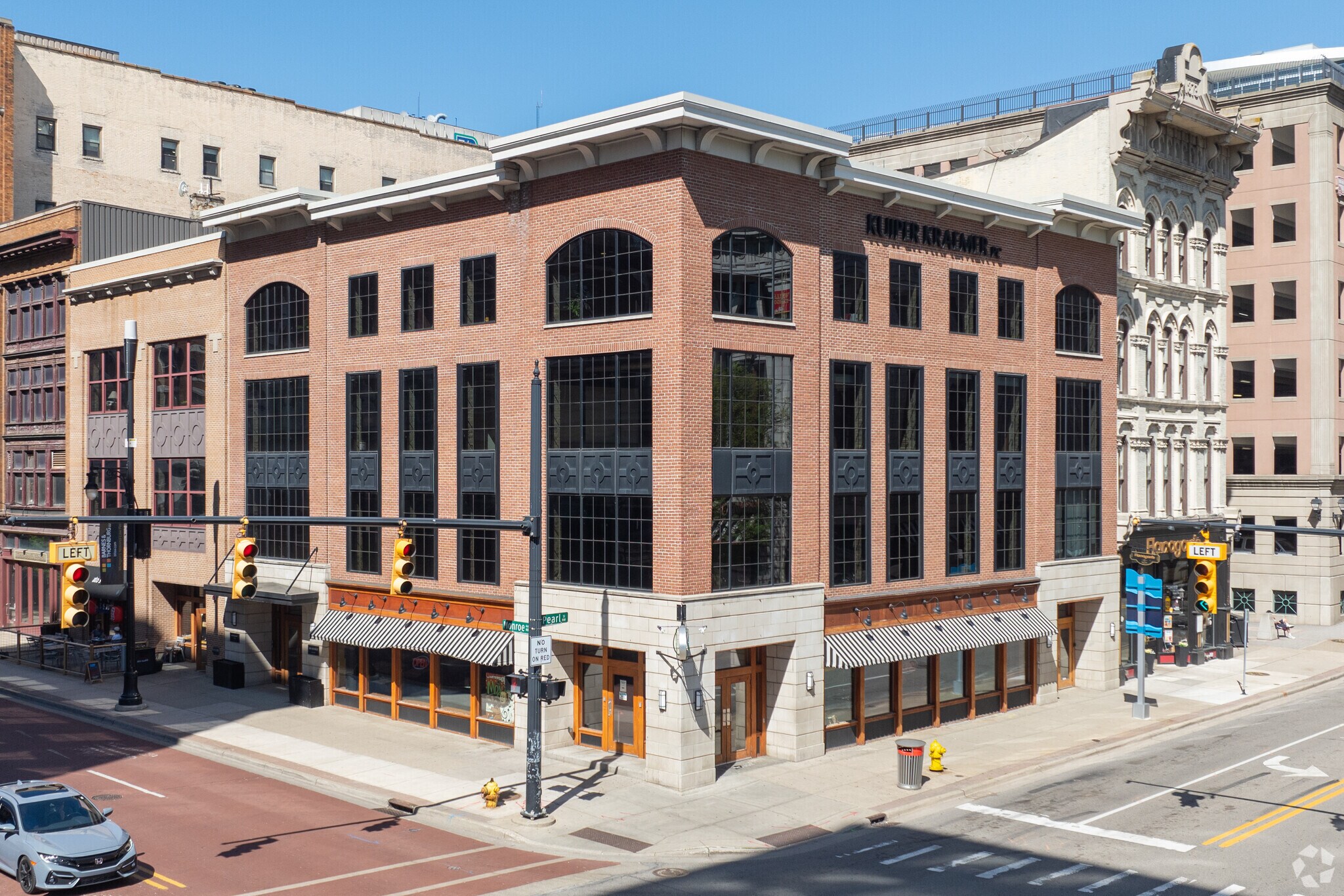 180 Monroe Ave NW, Grand Rapids, MI for Rent