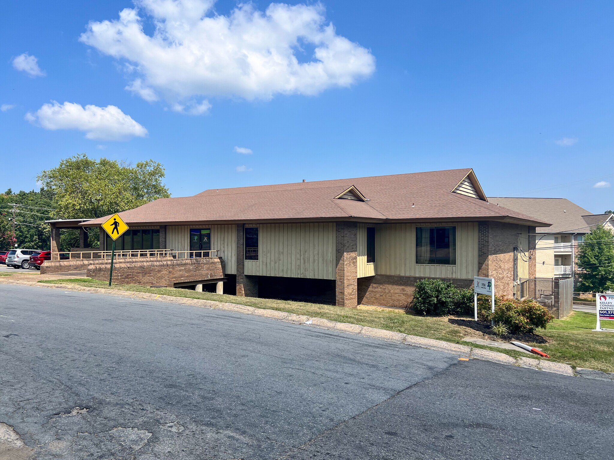 1924 Fendley Dr, North Little Rock, AR for Sale